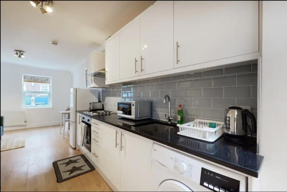 New Spacious 1 Bed Studio Flat In Aldgate Apartment London Ngoại thất bức ảnh